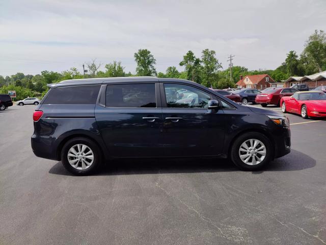 2017 Kia Sedona