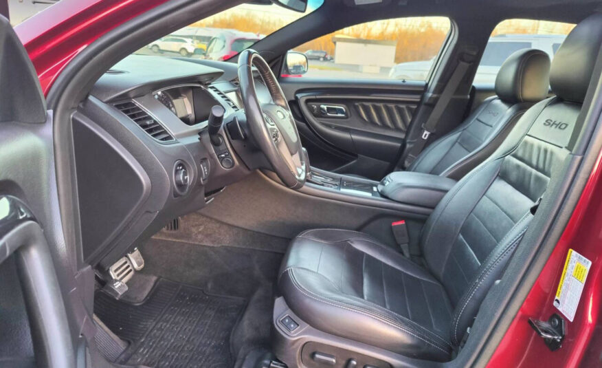 2015 Ford Taurus