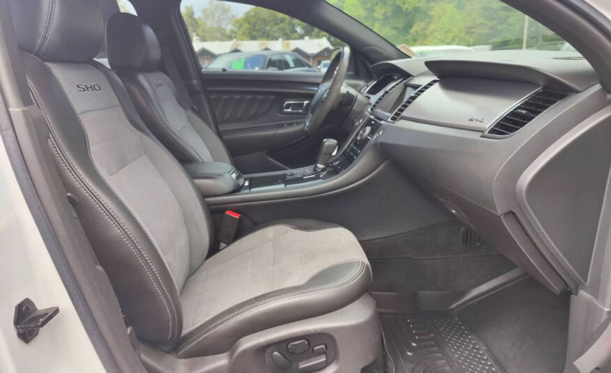 2016 Ford Taurus