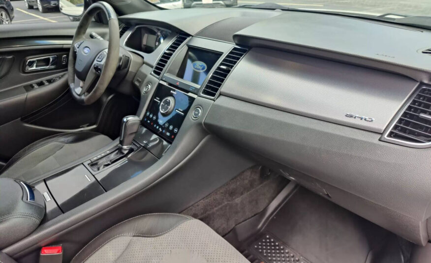 2016 Ford Taurus