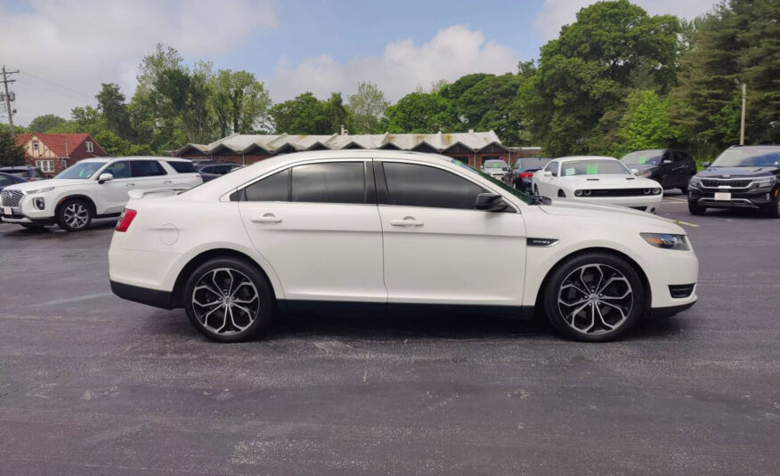 2016 Ford Taurus