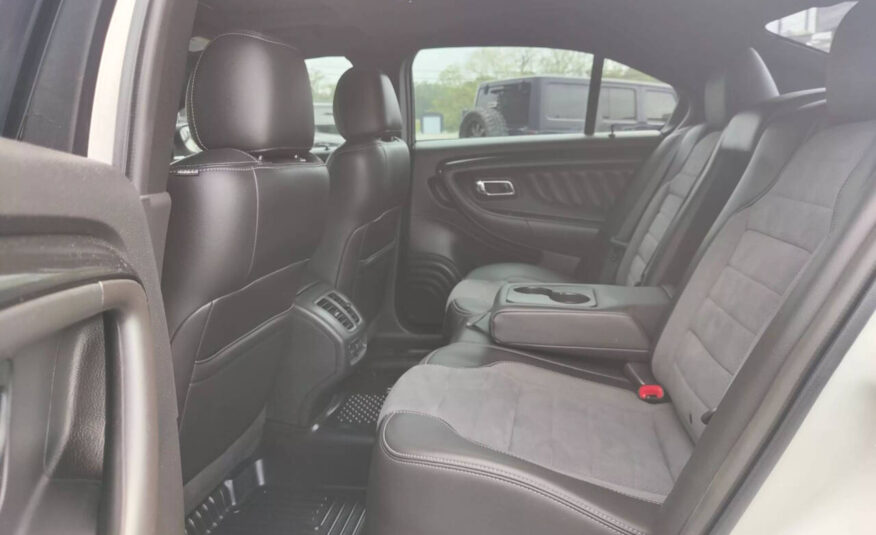 2016 Ford Taurus