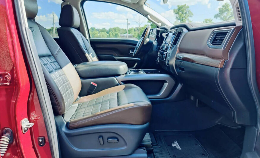 2017 Nissan Titan