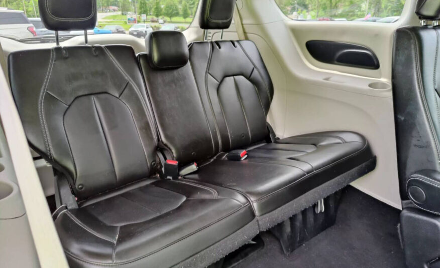 2021 Chrysler Voyager