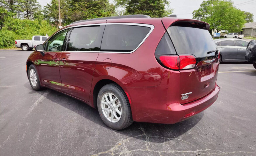 2021 Chrysler Voyager