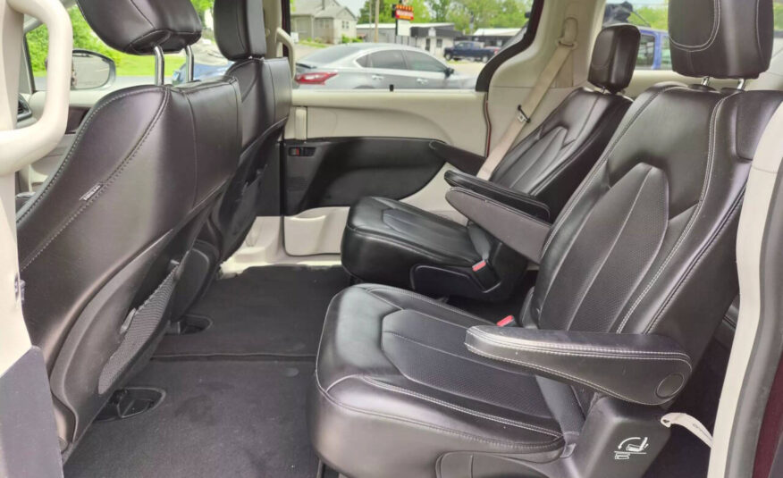 2021 Chrysler Voyager