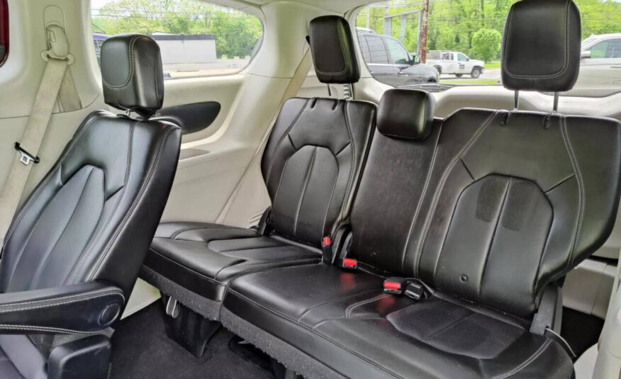 2021 Chrysler Voyager
