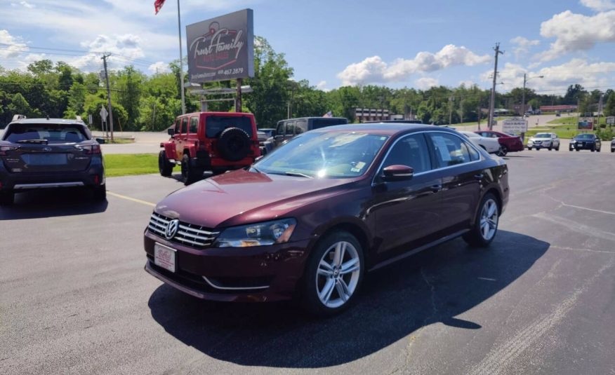 2014 Volkswagen Passat SE's photo