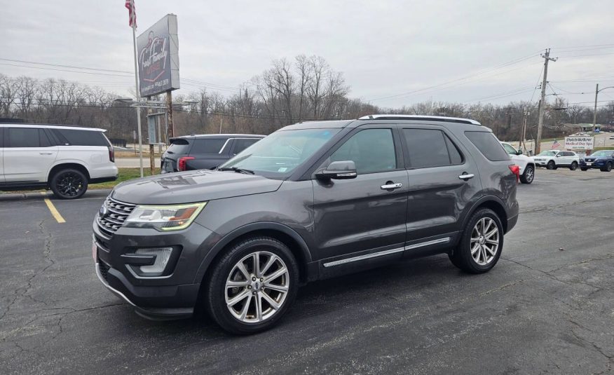 2016 Ford Explorer Limited's photo
