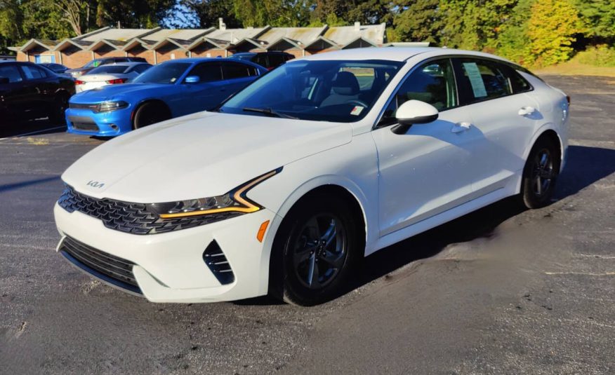 2022 Kia K5 LXS's photo