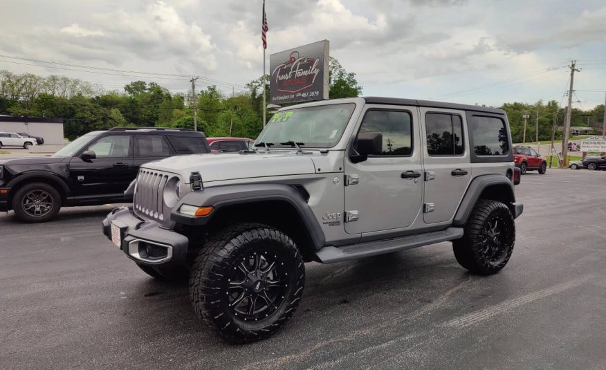 2019 Jeep Wrangler Sport S's photo