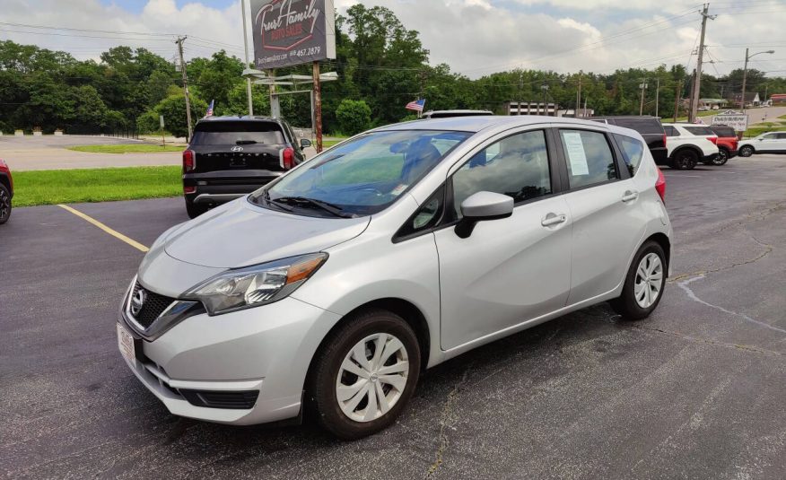 2017 Nissan Versa Note 1.6 SV CVT's photo
