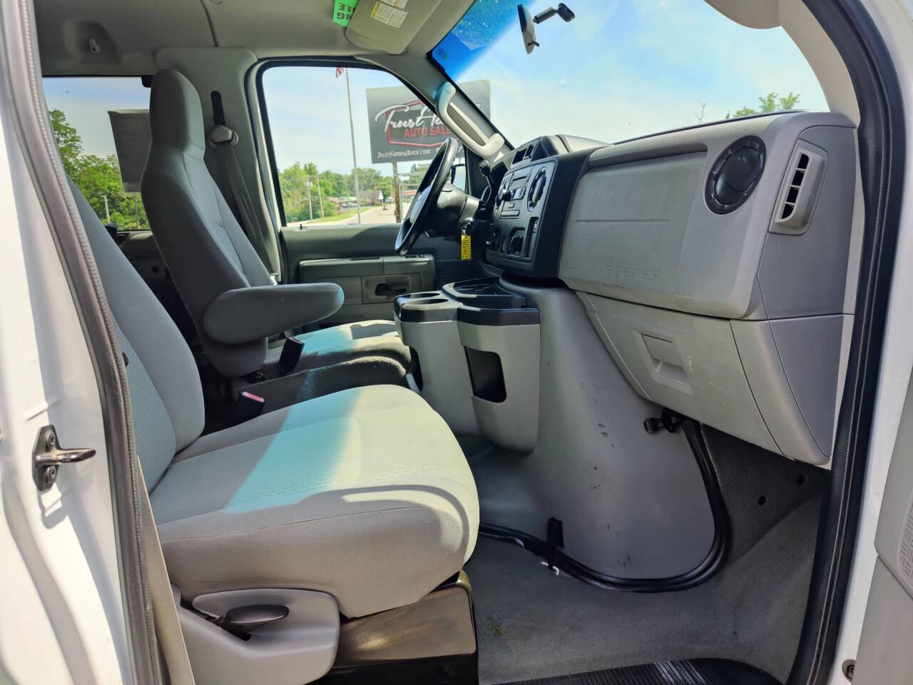 2010 Ford E-Series