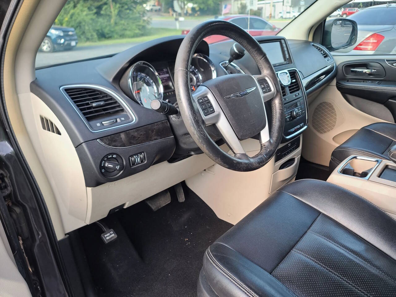 2015 Chrysler Town and Country