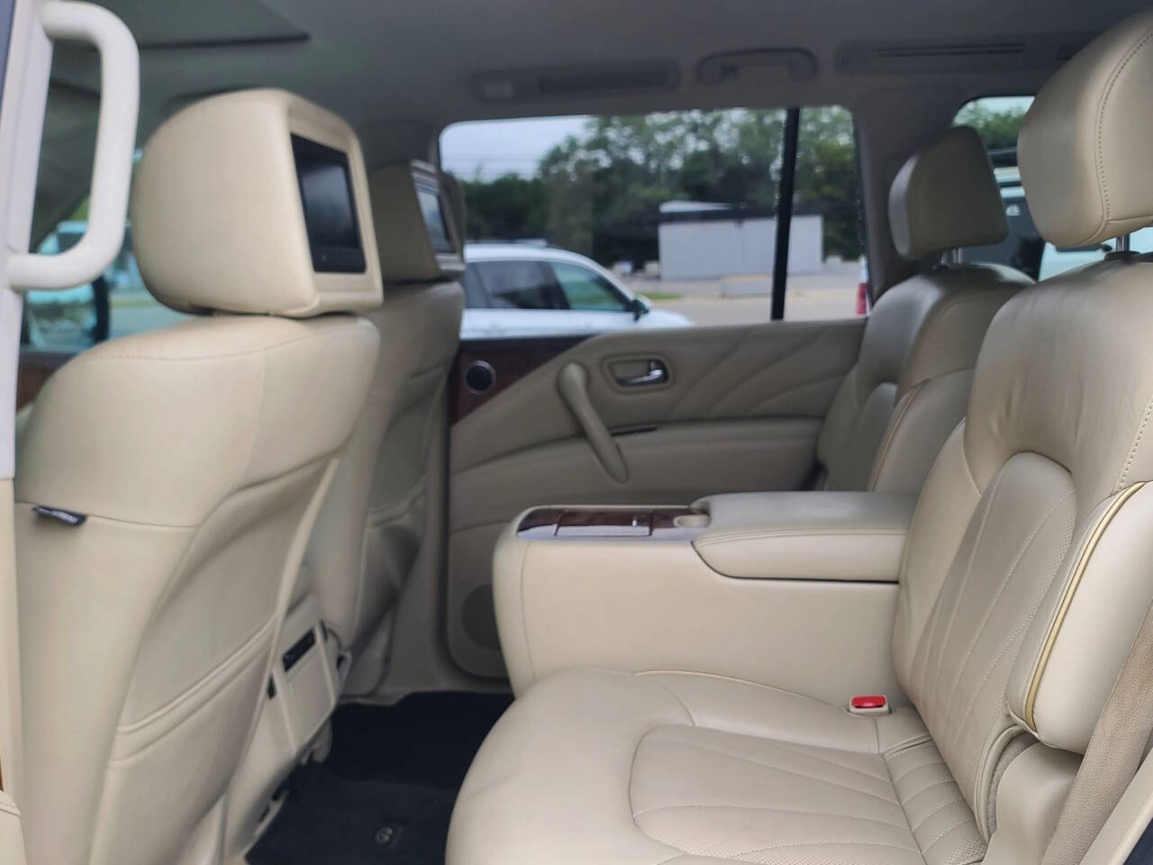 2015 Infiniti QX80